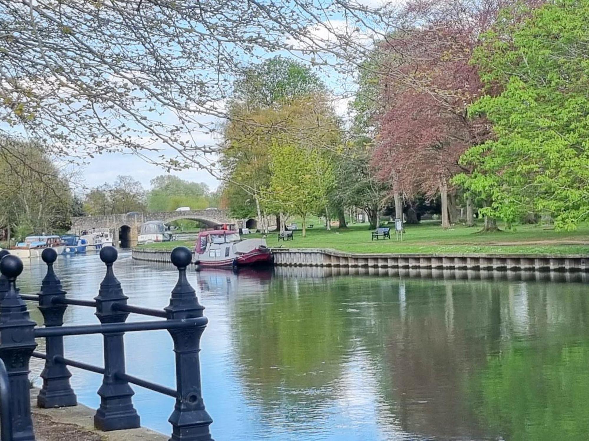 Hive Mews Villa Abingdon-on-Thames Dış mekan fotoğraf